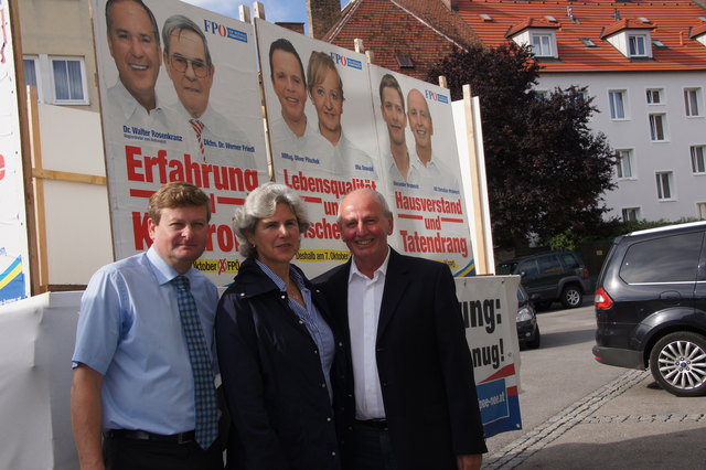 Anlässlich der Pressekonferenz wünschten Landesrätin Rosenkranz der FPÖ Krems viel Erfolg am 7. Oktober.