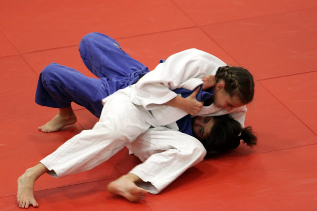 Österreichische Vizemeistererin Laura Fink (U17 bis 40 kg) in weiß