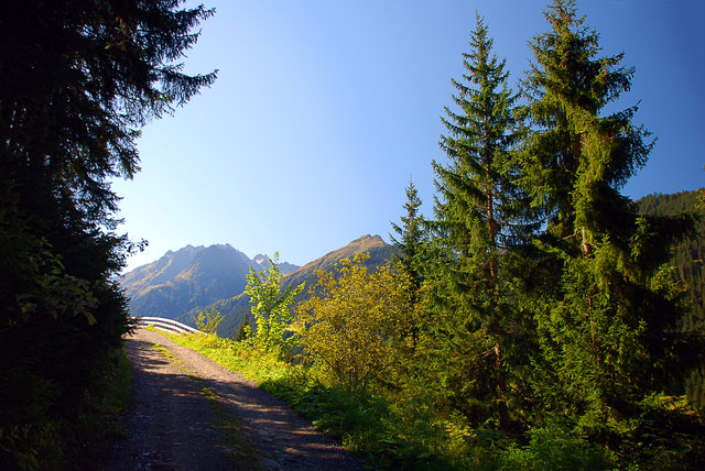 Auf dem Weg zur Rotwegkapelle in Kappl