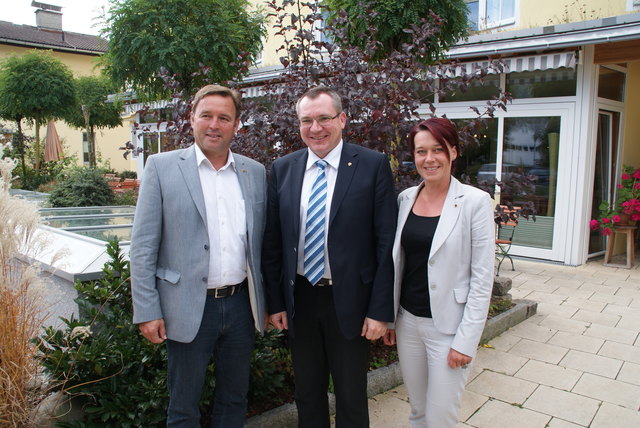 LA Heiner Ginther, LR Juhannes Tratter und LA Sonja Ledl-Rossmann.