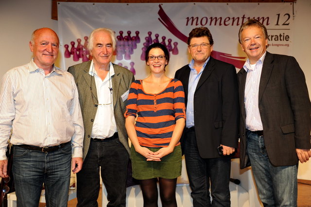 v.l. Dr. Josef Weidenholzer, Albrecht Müller, Präsidentin Mag. Barbara Blaha, Pro-Ge BV. Rainer Wimmer, Bgm. Alexander Scheutz.