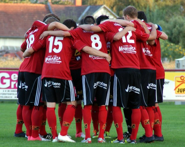 Der „Motivationskreis“, wie vor dem Spiel üblich, half der Zrim-Truppe gegen Kindberg nichts.