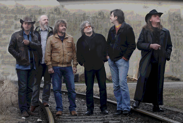 "PowerBlues Inc." schuf mit "Rock´n`Roll on Ice" eine Hymne für Eishockey-Fans der Black Wings.