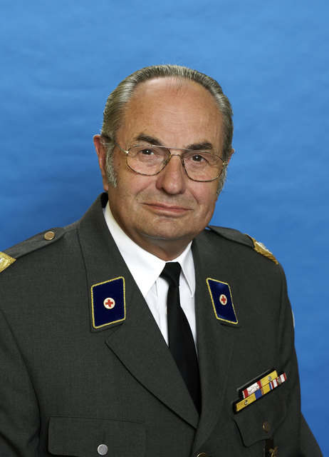 Ein Präsident soll über der Tagespolitik stehen, muss aber manchmal Finger in Wunden legen, findet RK-Präsident Willi Sauer. | Foto: ÖRK