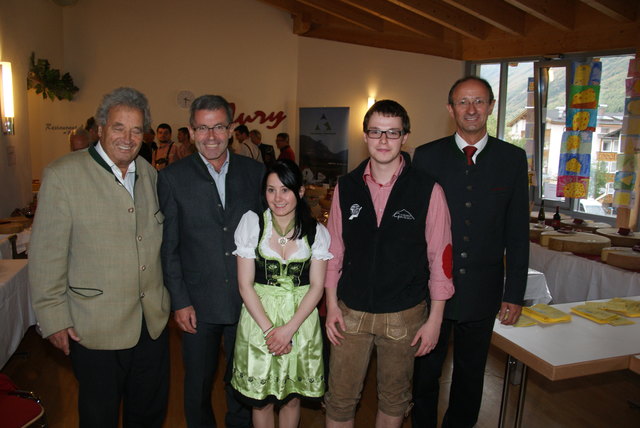 Alt-LH Wendelin Weingartner, LHStv. Anton Steixner, Vanessa Lorenz, Miachel Wiltsche und Bgm. LA Anton Mattle.