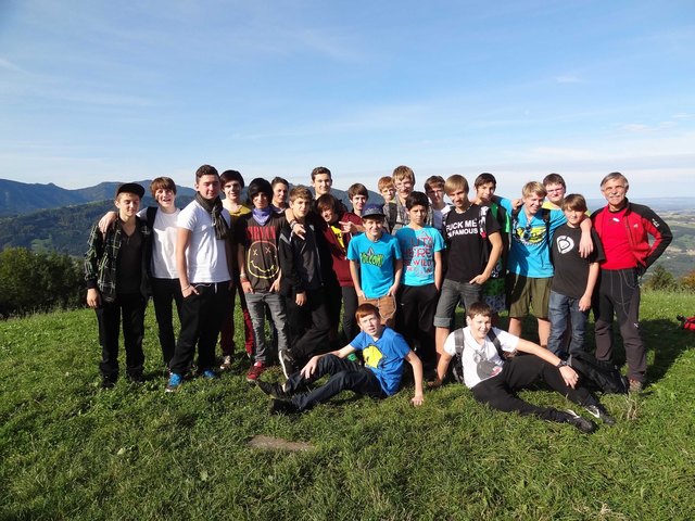 Gipfelsieg der Poly-Schüler auf dem Grillenparz.