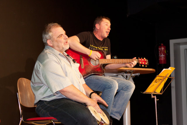 Mario Sacher und Wolfgang Strasser sorgen für einen  humorvollen Abend. | Foto: Privat