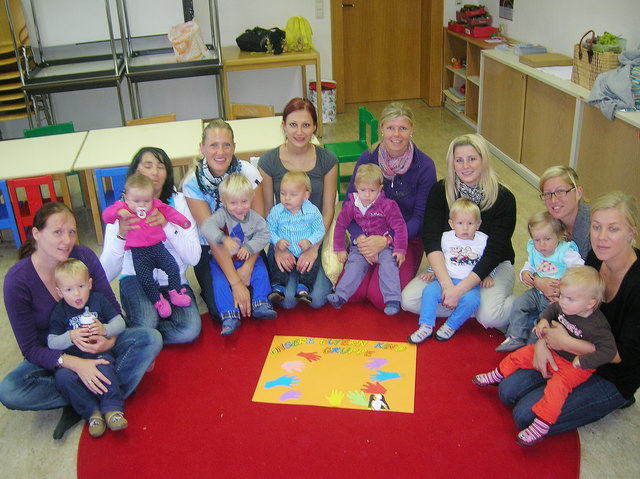 Mütter mit ihren sechs Monaten bis vier Jahre alten Kindern treffen sich wöchentlich in St. Margarethen.