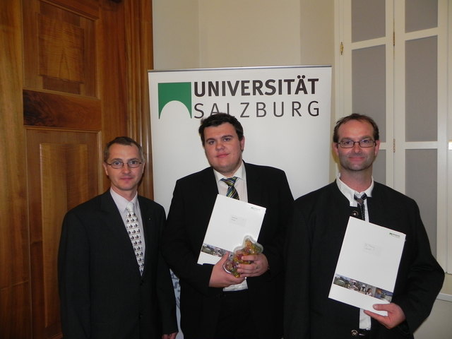 Museumsobmann und Schulleiter Klaus Heitzmann, Gerhard Kocher und Betreuungslehrer Dietmar Kollmann.