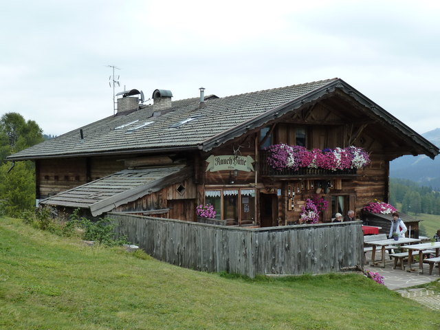 Gutes Essen und Trinken in der "Rauchhütte"