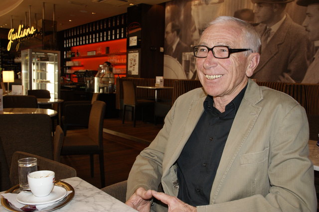 Viktor Leutgeb engagiert sich für die Vergabe von Mikrokrediten in Entwicklungsländern.