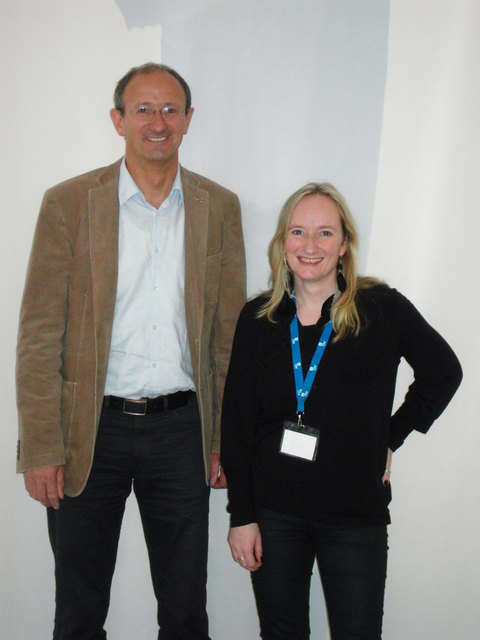 Lexicom-Europe 2012: Lexikografin Eveline-Wandl-Vogt (re.) mit Alpinarium-GF Bgm. LA Anton Mattle.