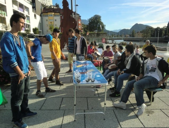 In Kufstein wurde im Rahmen der Aktion "Platz da!" ein „Grill'n'Chill“ am Fischergries veranstaltet.
