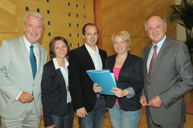 In St. Pölten traf sich Bettina Rausch (2.v.r.) mit der ÖVP-Riege.