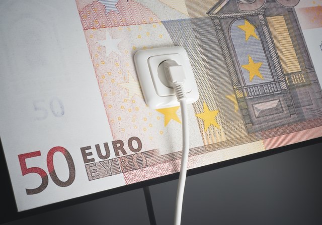 Das Einsparpotenzial bei einem Anbieterwechsel beträgt laut E-Control bei Strom bis zu 120 Euro jährlich.