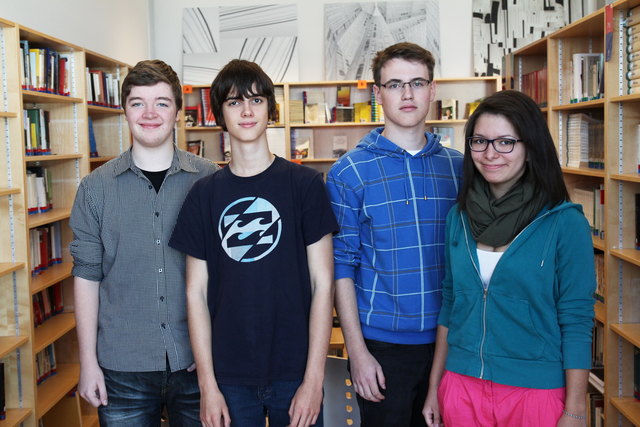 Die jungen Filmemacher der HTL Braunau dürfen ihre Dokumentation "Warum wir leben" in Wien zeigen.