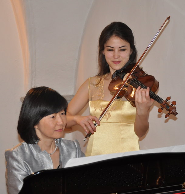 Naoko und Anna Knopp