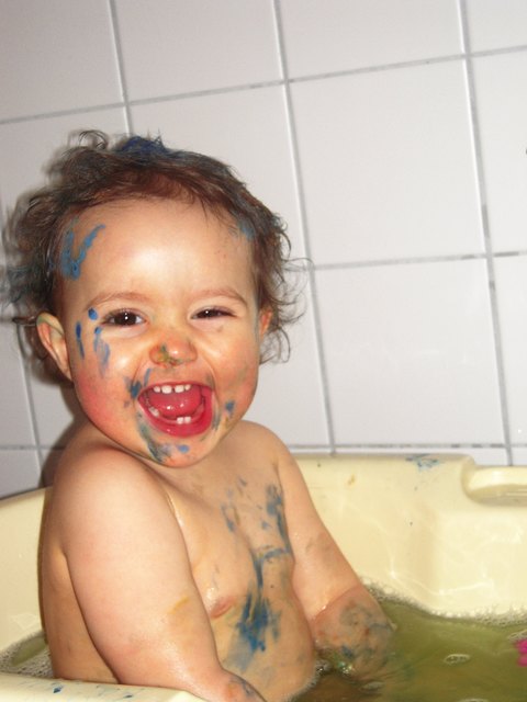 auch kleine Malkünstler müssen baden