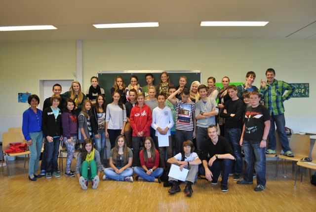 BuddyGuards helfen den Schülern der ersten Klassen derzeit bei organisatorischen Problemen