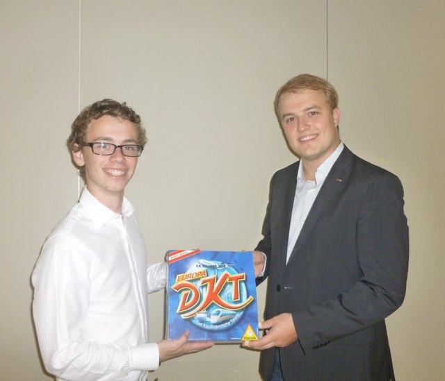 Jugendzentrumsleiter Severin Gruber (l.) und Stefan Haböck (Europagemeinderat der Stadt Wels)