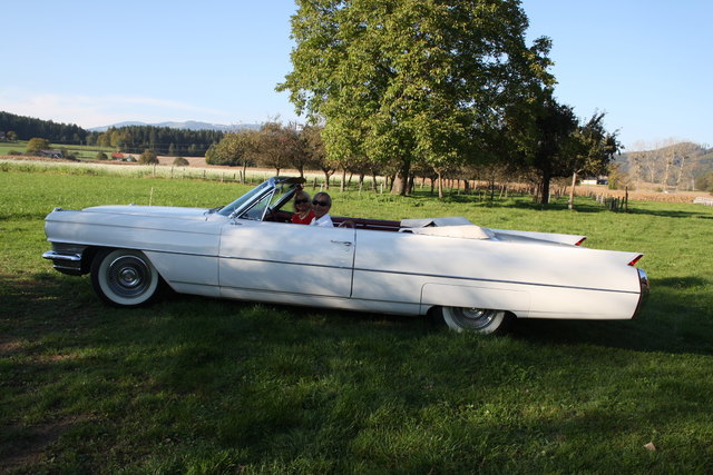 Ein richtiges "Schiff" ist das Cadillac De Ville Cabrio, Baujahr 1964