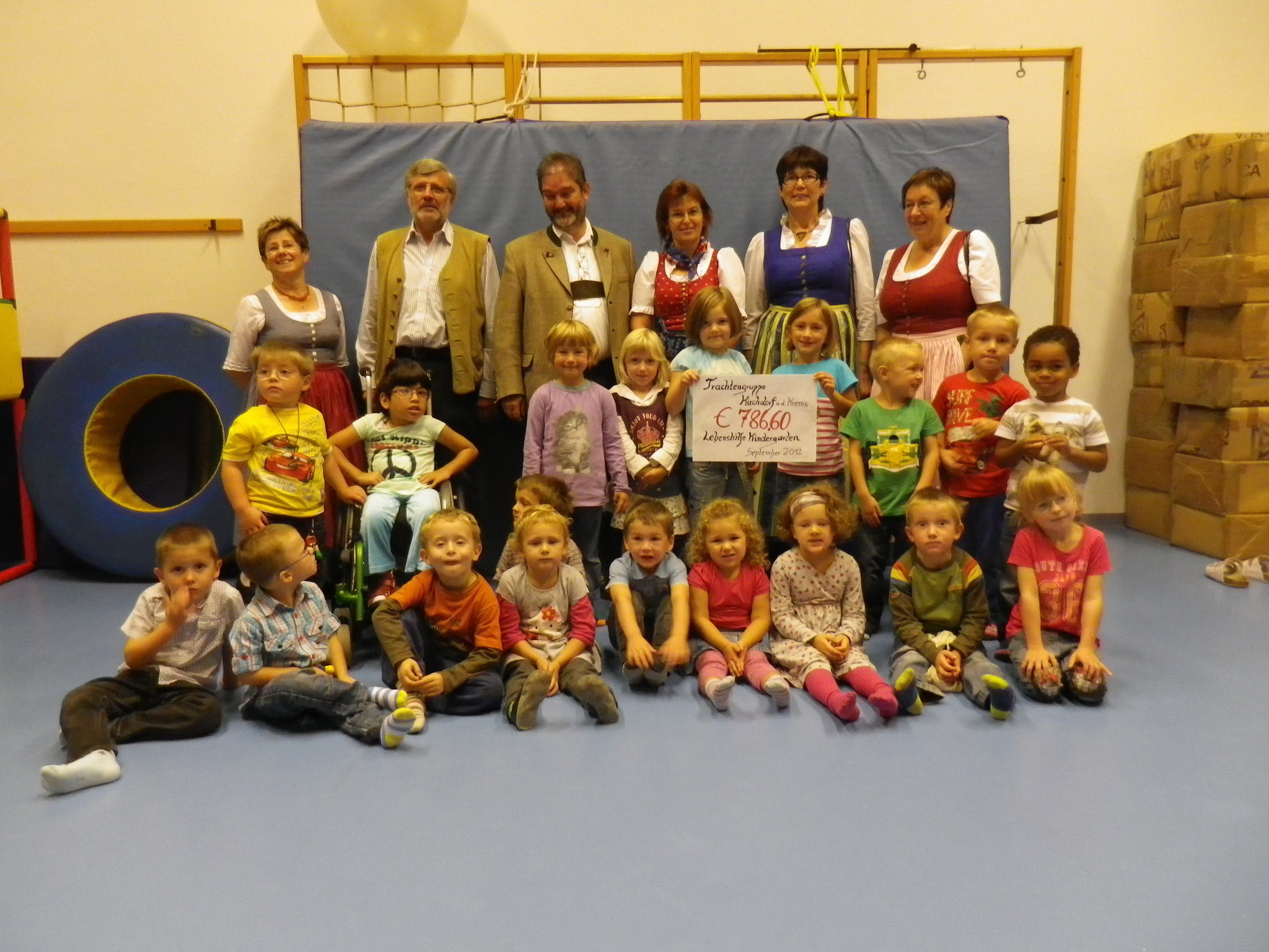 Spendenübergabe an den Lebenshilfe-Kindergarten - Kirchdorf