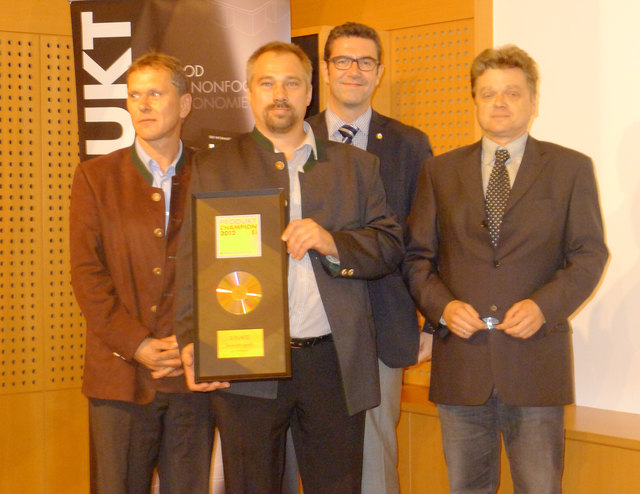 Gerhard Schedlberger mit Michael Wurzer und Michael Schubert. | Foto: AMA