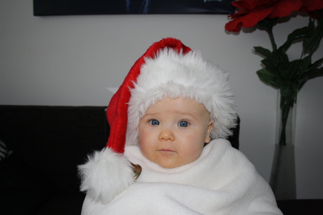 Unser Christkind Florian verkleidet als Weihnachtsmann???