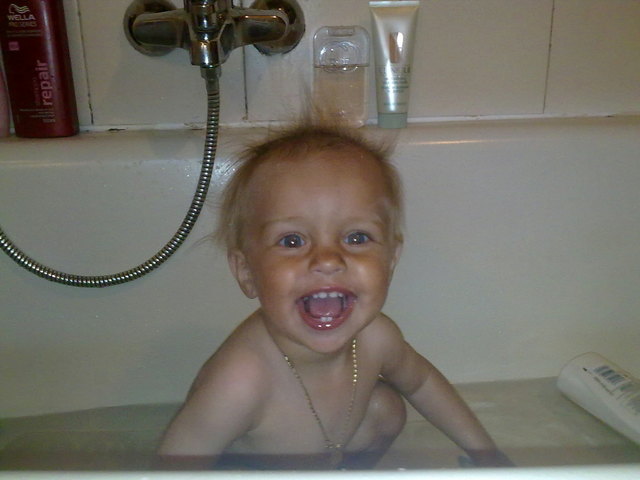Julian Hametner, Badewanne