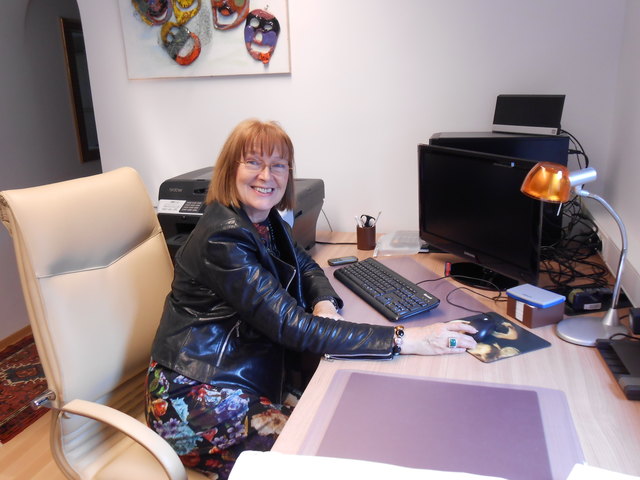 Dr. Grubmüller freut sich auf die Arbeit im neuen Büro. | Foto: Hanus