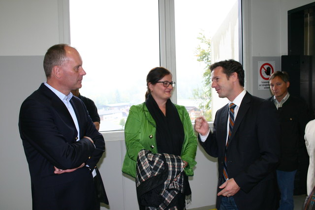 GF Peter Gubisch, GF Anette Klinger (IFN), LH-Stv. David Brenner. | Foto: SPÖ