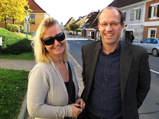 Iris Absenger-Helmli (Energieregion Weiz-Gleisdorf) und Gerwald Hierzi (Tip City Management) haben verschiedene Aufgaben mit allerhand Schnittpunkten