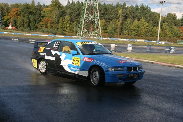 Andreas Hipfl - school-of-drift, Platz 3 Klasse R1, BMW E36 325i