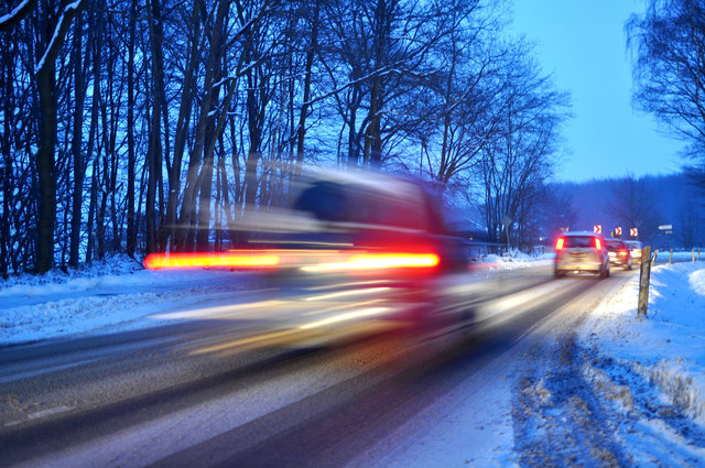 Schnee, Schneematsch und schlechte Sicht. Der Winter ist für Kinder im Straßenverkehr immer gefährlich. | Foto: Stefan Körber