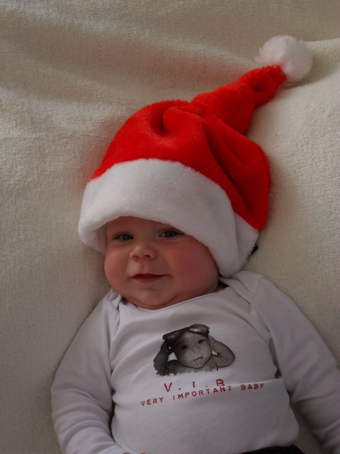 V.I.B. (very important baby) Dominik wünscht frohe Weihnachten!