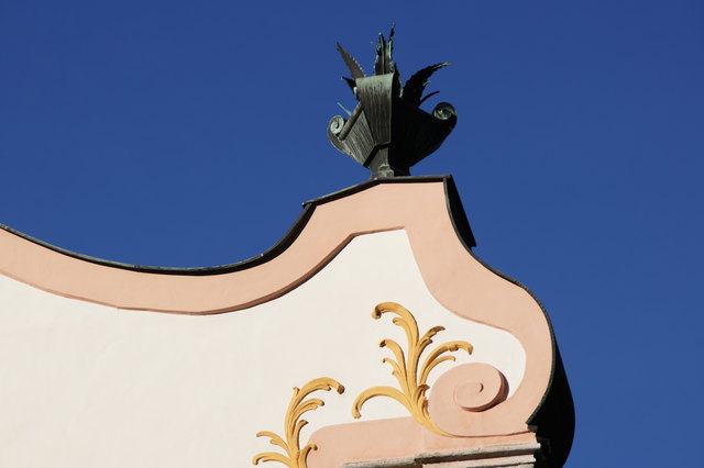 Robinighof Kleinod mit prächtiger RokokoFassade SalzburgStadt