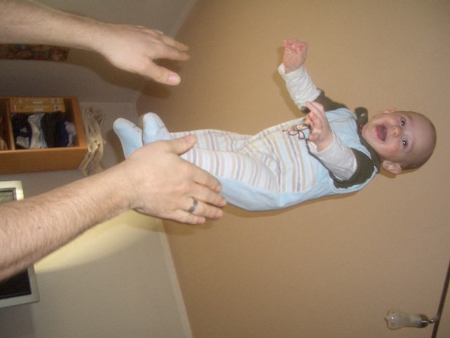 Berni´s Fliegerkünste mit Papa :-)