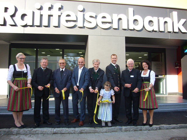 Raiffeisenbank Straß feierlich eröffnet - Leibnitz