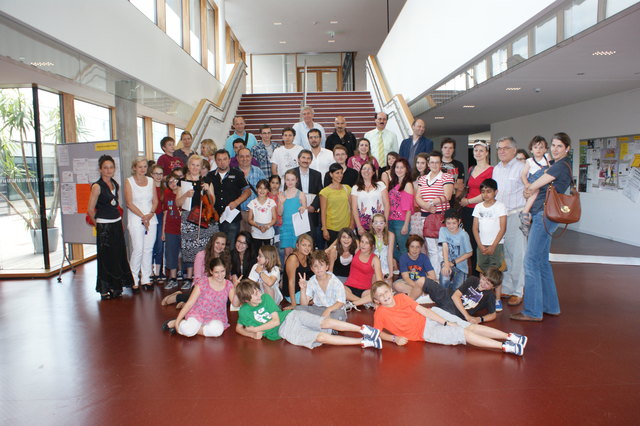 Workshop-Schreibwerkstatt in sieben Sprachen: Projektleiter Orhan Arı mit Workshopleiter und Lektor Prof. Gerald Kurtoğlu Nitsche, Nataša Maroševac und Azade Tunçer. | Foto: C. Beyaz
