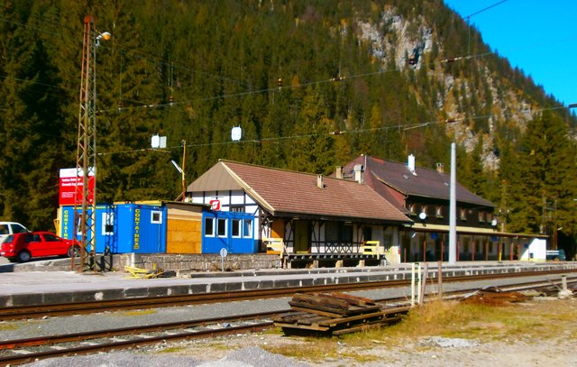 Der Bahnhof in Ehrwald im Tiroler Außerfern wird bis Ende 2013 umgebaut.