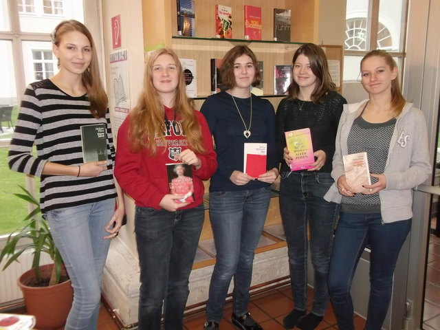 Engagierte Schülerinnen: Lea Kohl, Carina Sabathi, Anna Kaufmann, Anna Weber, Theresa Harrer