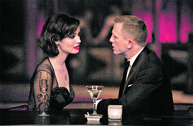 Unfassbar  schöne Augen hat das Böse - zumindest bei Bérénice Marlohe. | Foto: Sony Pictures