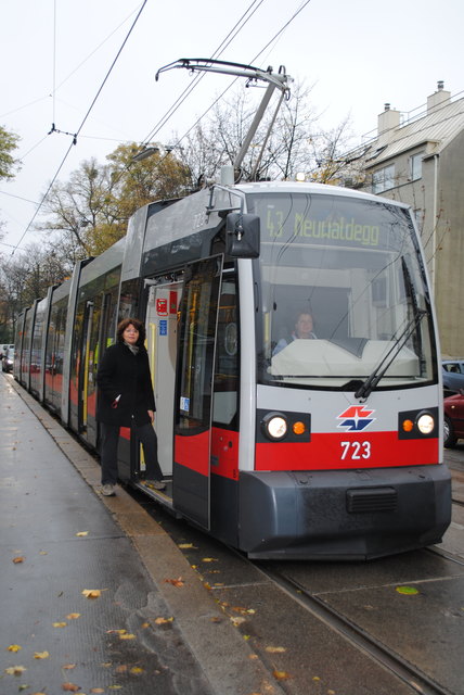 Mit ihren mehr als 25 Millionen Fahrgästen jährlich ist die Straßenbahnlinie 43 eine der meistgenutzten Öffis Wiens.
