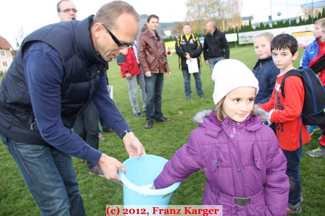 "Bambini" Glücksfee Magdalena zog den Hauptgewinn
