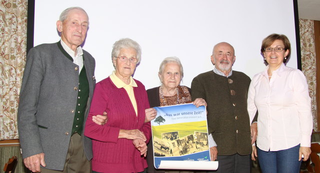 Beim Erzählnachmittag: J. Schweighofer, A. Schweighofer, M. Kien, A. Müller und S. Walch (BW). | Foto: Michelitsch