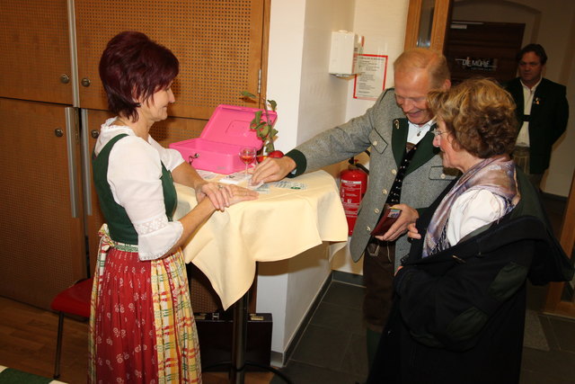 Damenspende beim Entree