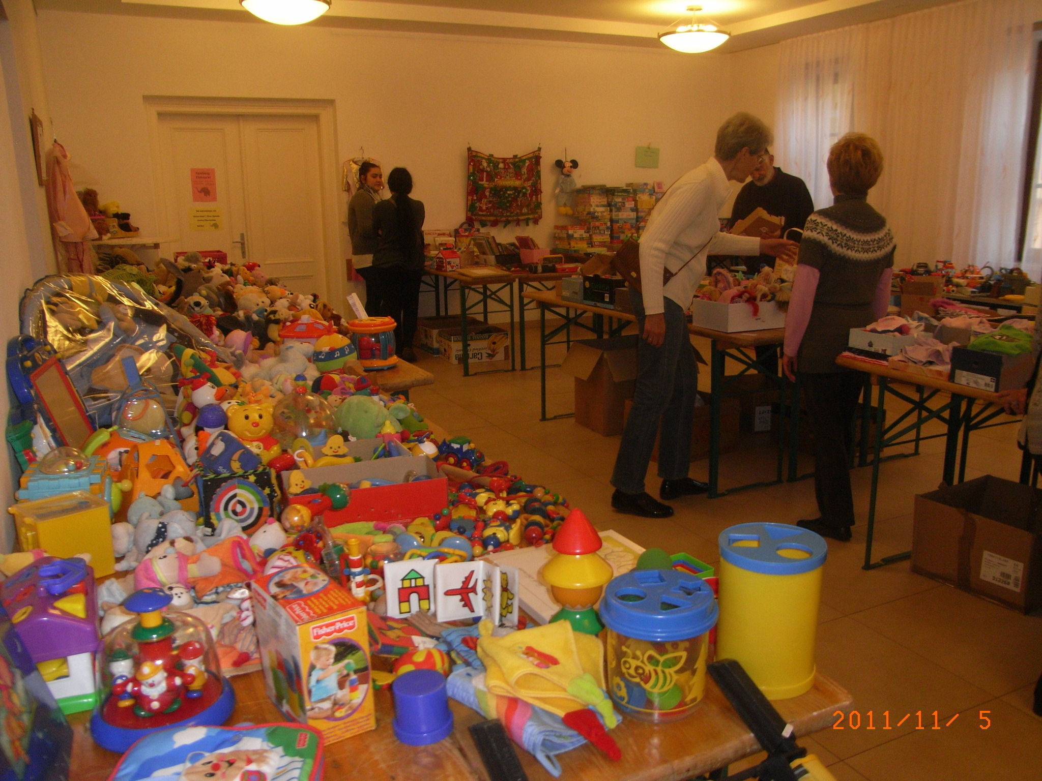 spielzeug spenden Spielzeug-Flohmarkt /Pfarrzentrum Hernals - Hernals