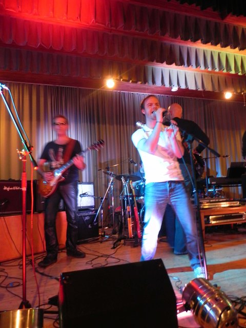 Se Sensationals rocken am 17. November den Pfarrsaal St. Konrad am Linzer Froschberg. | Foto: privat