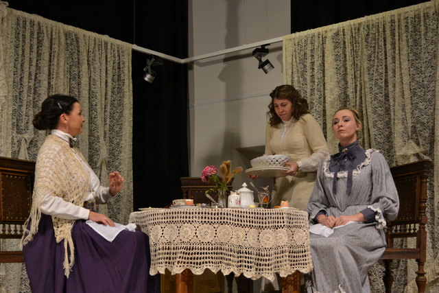 Eva, Janine Puschenjak, Natascha "Minna Magdalena"