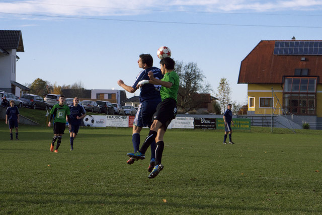 Die Hohenzeller (grünes Trikot) holten nur drei Punkte aus 13 Spielen. | Foto: SV Hohenzell